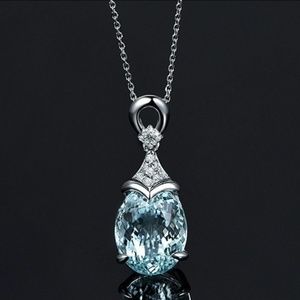 Aquamarine Gemstone And Silver Necklace #1000047